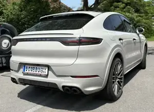Porsche Cayenne E-Hybrid  Bild 3