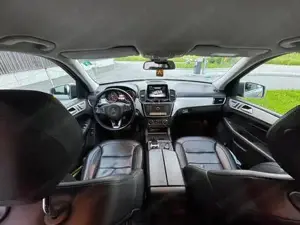 Mercedes-Benz GLE-Klasse GLE 350 d 4Matic A-Edition Aut. | LEDER | SUV   Geländewagen Bild 6