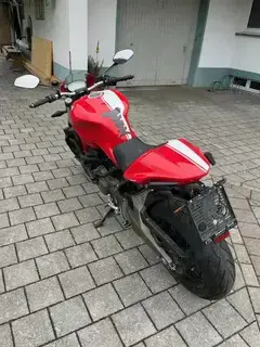 Ducati Monster 821 Stripe Bild 5