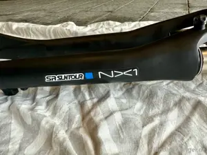 SR Suntour Trecking Federgabel Bild 2