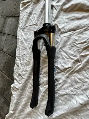 SR Suntour Trecking Federgabel Bild 3