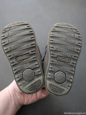 primigi gefütterte Halbschuhe in Größe 21 Bild 3