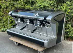3 gruppige Faema Emblema A-3 Gastro-Espressomaschine 3 Siebträger