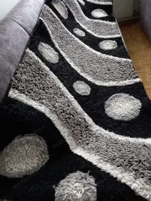 Teppich schwarz weiß Bild 2