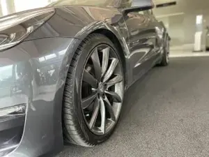 Tesla Model 3 2018 Bild 9