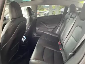 Tesla Model 3 2018 Bild 14