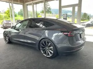 Tesla Model 3 2018 Bild 4