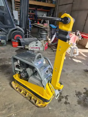 Rüttelplatte Wacker Neuson DPU 4045 Ye Bild 4