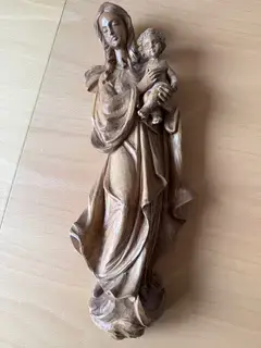 Holzschnitzereien aus Gröden Bild 2