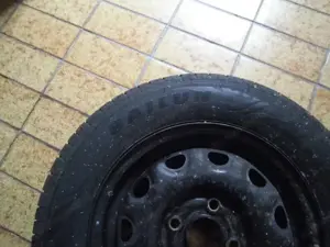 (verkauft) Sommer-Reifen-Satz auf 4 Loch-Felge für Honda Bild 3