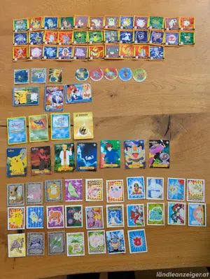 Diverse Pokemon Sammelkarten, Spielkarten und Hologramme