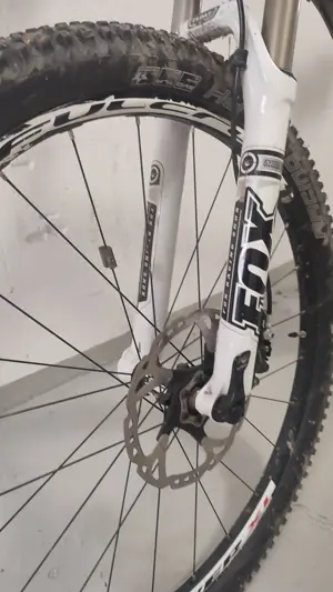     Mountainbike   Fox Federgabel, Shimano Deore XT Schaltung, Sehr guter zustand