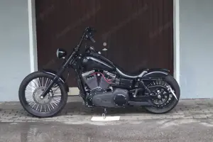 Harley-Davidson Dyna Wide Glide Chopper   Cruiser Bild 2
