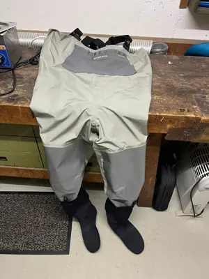 Wathose SIMMS Gr. M, ideal zum Fliegenfischen