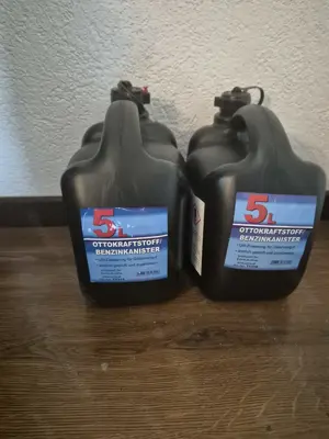 Benzinkainster 2x 5 liter