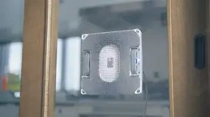 Fensterreinigungsroboter Bild 3