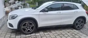 Verkaufe Mercedes Benz GLA Bild 2