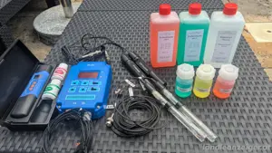 Pool Aquarium Sensoren Auswertegerät mit Kalibrierflüssigkeiten Bild 2