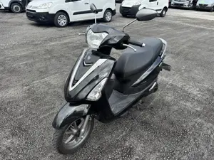 Yamaha D'elight LTS 125-C
