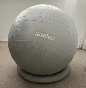 4 Gymnastikbälle von HBselect, einzeln (25 Euro) oder im Set (je 20 Euro) erhältlich