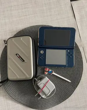 Nintendo 3DS xl neu  Bild 2