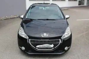 Peugeot 208 Bild 2