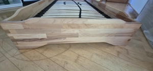 Holzbett 90x2m inkl. Lattenrost Bild 4