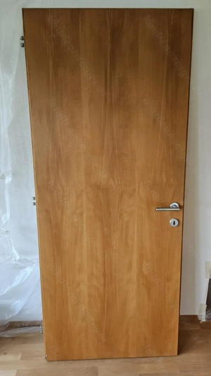 Massives Tischler-Innentürblatt (83,7 x 200 cm ÖNORM) mit Griff & Planet-Dichtung (ohne Zarge)   Bild 2