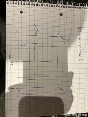 Kleiderkasten  Bild 2