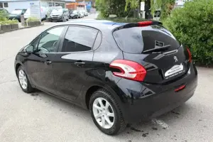 Peugeot 208 Style 1,2 VTi 82 Bild 5