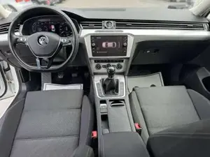 VW Passat Bild 16