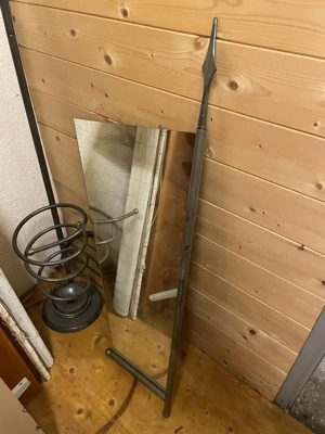 Garderobe (Hutablage, Lanze, Schirmständer, Spiegel) Bild 2