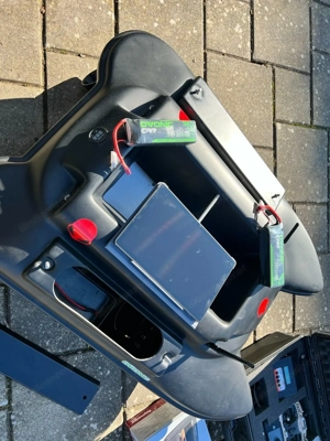 Alien Baitboat Delta Futterboot GPS Autopilot Vollausstattung Bild 5