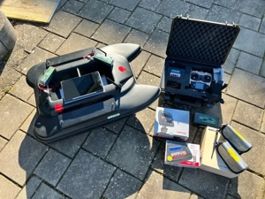 Alien Baitboat Delta Futterboot GPS Autopilot Vollausstattung Bild 7