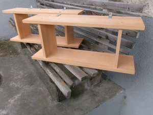 2 Stück Holzregale 