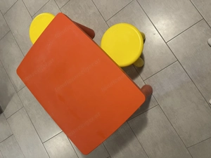 Spieltisch kinder mit stühlen (Ikea) Bild 4