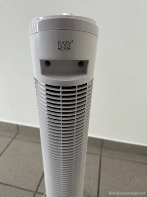 Ventilator in Turmform schwenkt