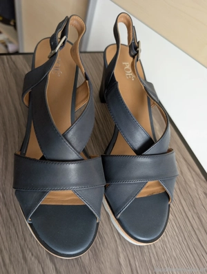 verkaufe diverse ungetragene Schuhe Größe 38 Bild 2