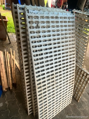 Legenest mit Kunstoffrost Bild 4