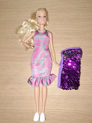 Verschiedene Barbiepuppen Bild 2