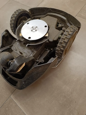 Rasenroboter Husqvarna Automower 305, 2STK, inkl. Ladestation und Begrenzungsdraht Bild 3