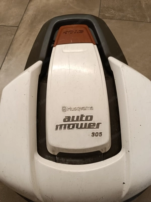 Rasenroboter Husqvarna Automower 305, 2STK, inkl. Ladestation und Begrenzungsdraht Bild 2