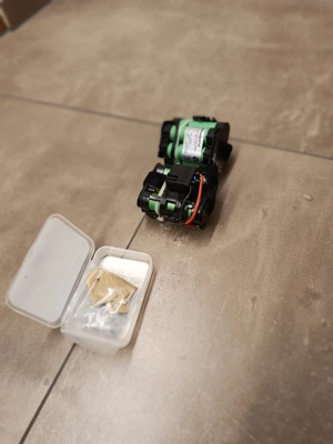 Rasenroboter Husqvarna Automower 305, 2STK, inkl. Ladestation und Begrenzungsdraht Bild 5