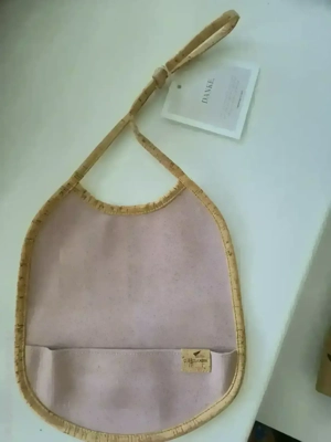 Lätzchen Clarissa Kork neu