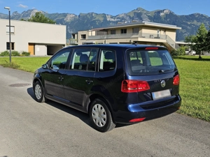 Verkaufe gepflegten VW Touran 1.6 TDI   7-Sitzer   Top Familienauto Bild 3