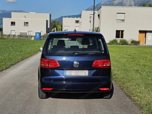Verkaufe gepflegten VW Touran 1.6 TDI   7-Sitzer   Top Familienauto Bild 7