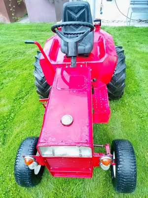 Traktor Aufsitzmäher  Bild 2