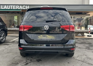 Volkswagen Touran Comfortline 1,6 SCR TDI DSG *7-SITZER *1.BESITZ Bild 7