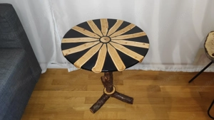 Beistelltisch Lärche und schwarzes Epoxidharz Bild 3