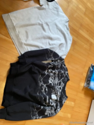 Oberteile 158-164 zu verschenken!